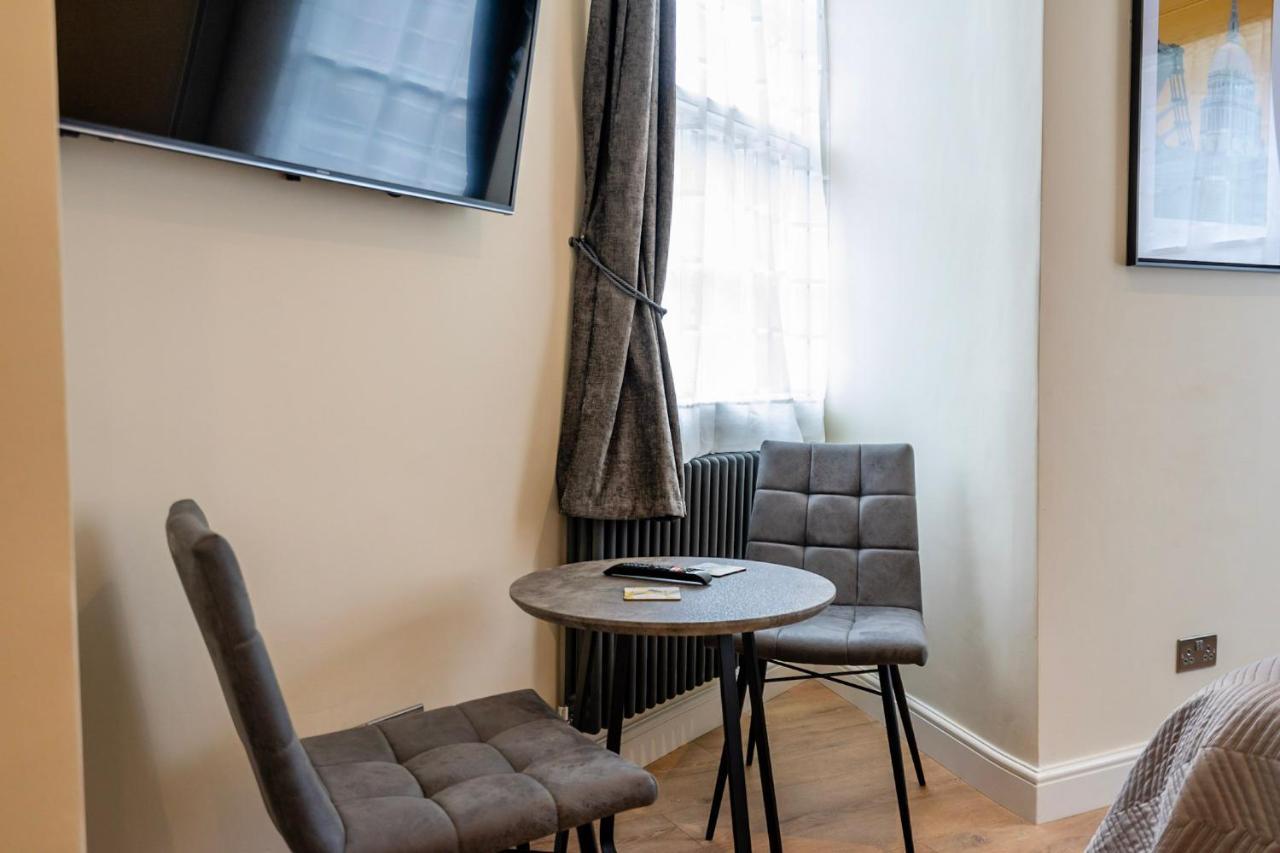 Апартаменти Studio 44 Йорк Екстер'єр фото